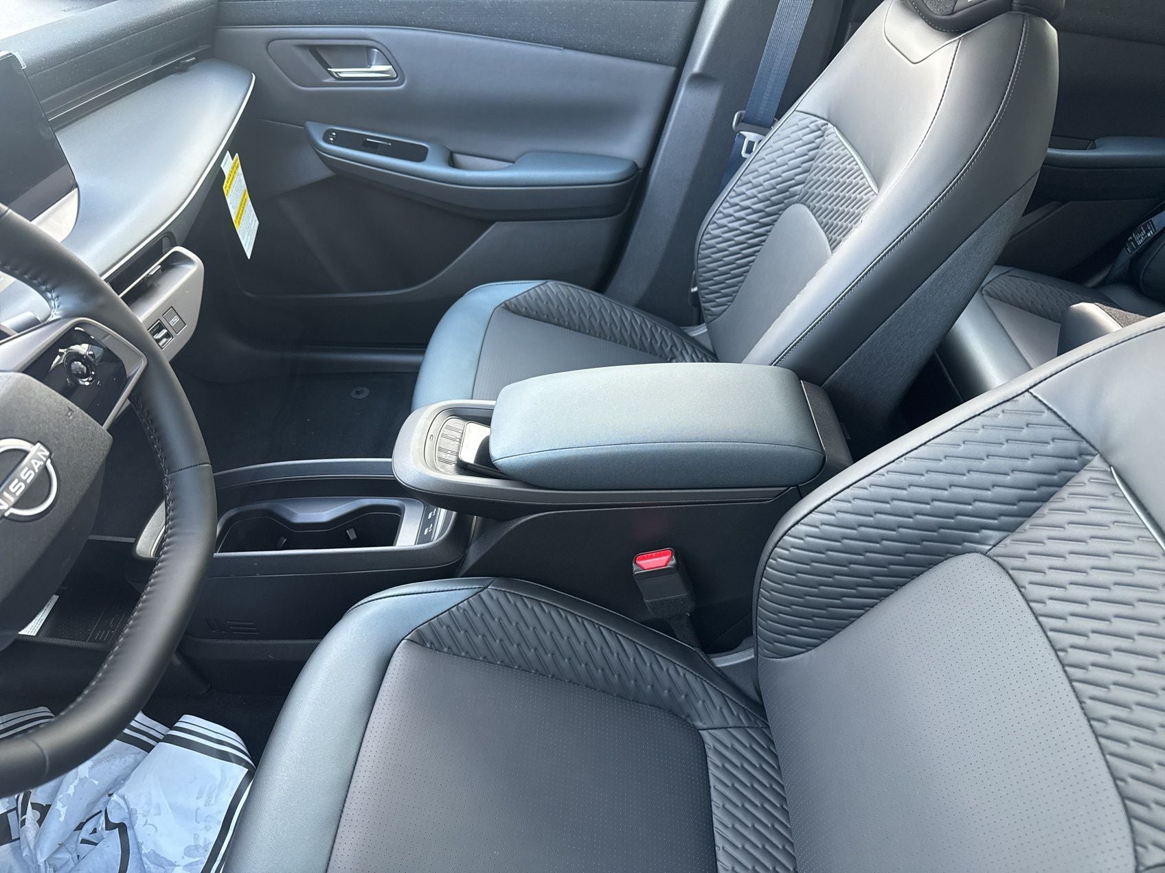 2026 Nissan Leaf PLATINUM+