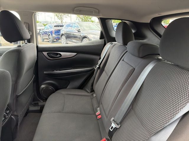 2022 Nissan Rogue Sport S