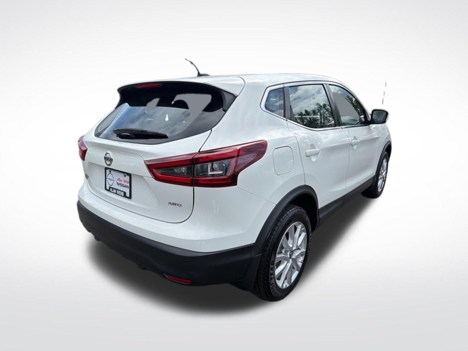 2022 Nissan Rogue Sport S