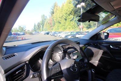 2022 Nissan Rogue Sport SV