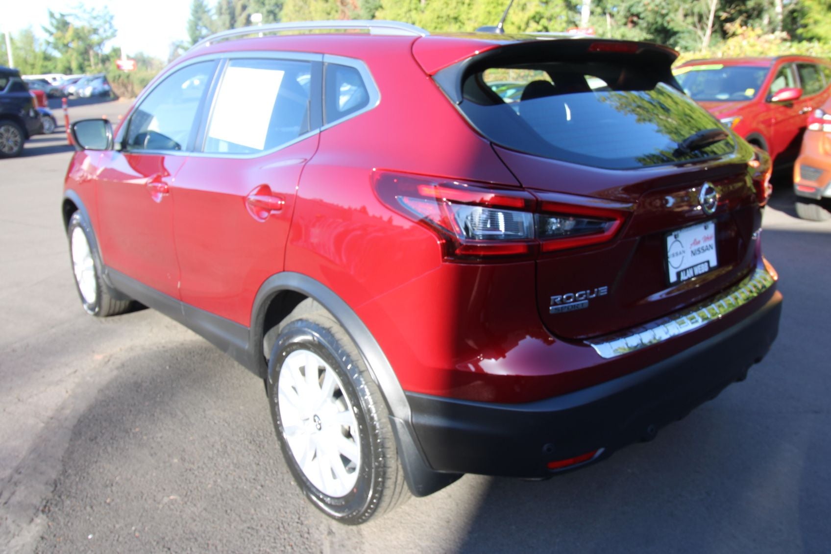 2022 Nissan Rogue Sport SV