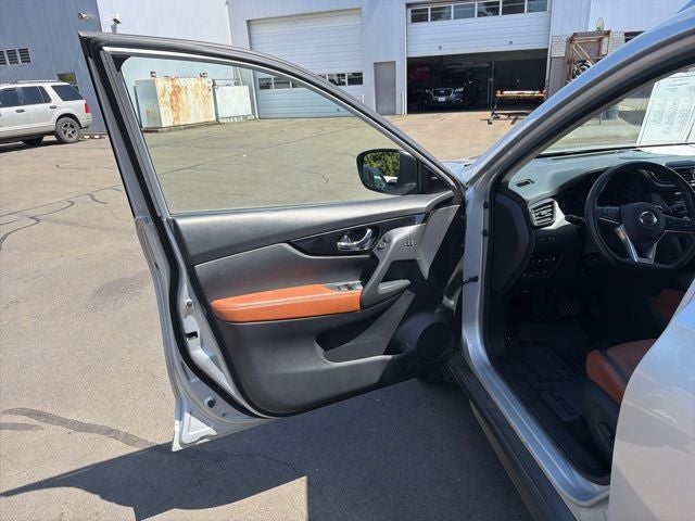 2018 Nissan Rogue SL