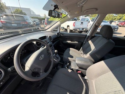 2009 Kia Rondo LX