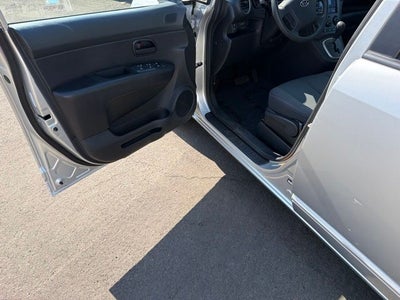 2009 Kia Rondo LX