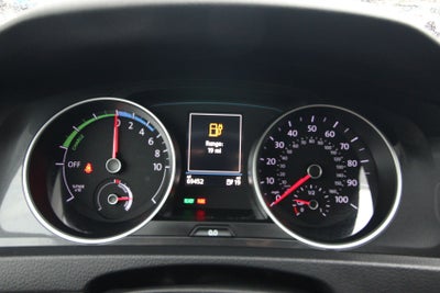 2018 Volkswagen e-Golf SE