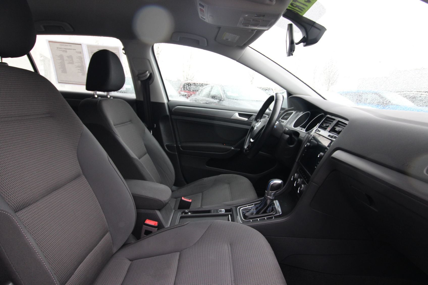 2018 Volkswagen e-Golf SE