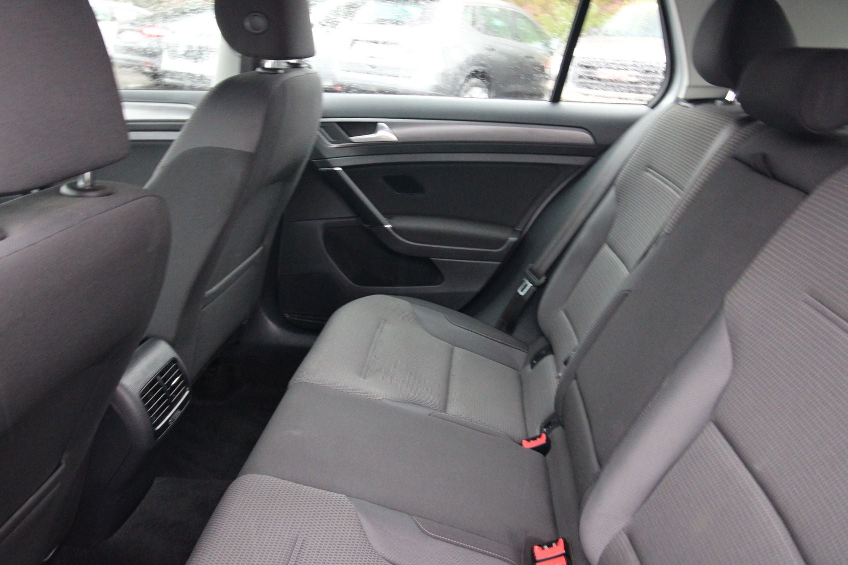 2018 Volkswagen e-Golf SE