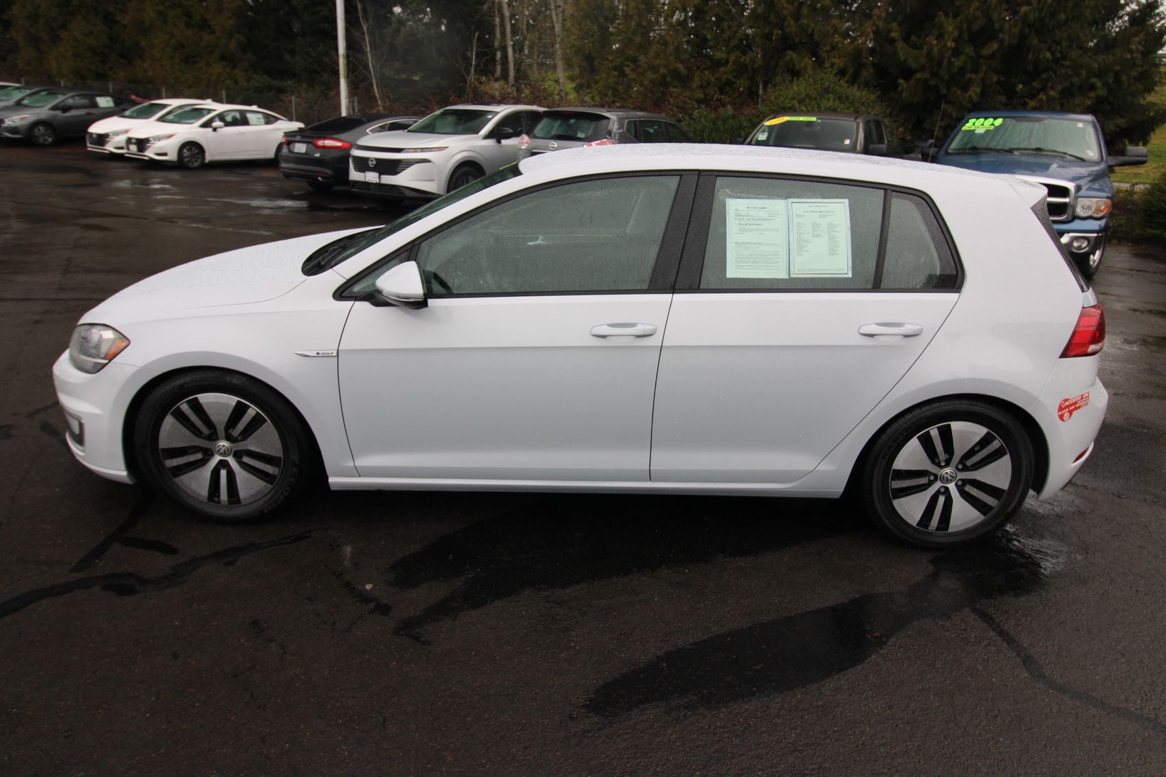 2018 Volkswagen e-Golf SE