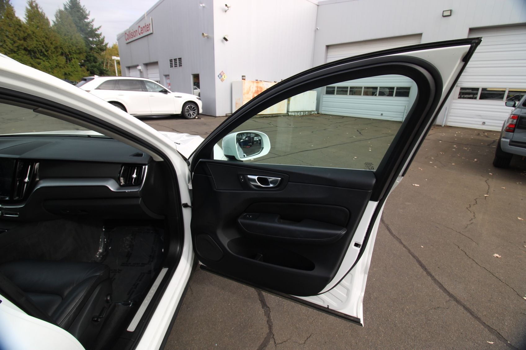 2020 Volvo XC60 T5 Momentum