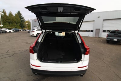 2020 Volvo XC60 T5 Momentum