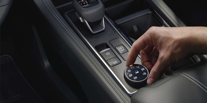 close up of drive mode dial for the 2024 nissan pathfinder